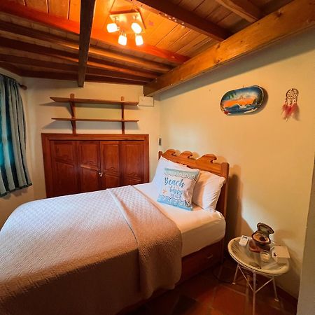 Cabanas La Casa De Pucha Pedasi Town Exterior photo
