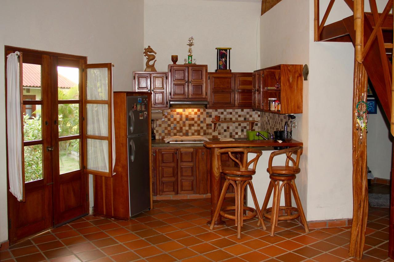 Cabanas La Casa De Pucha Pedasi Town Exterior photo