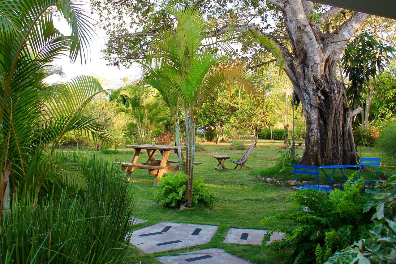 Cabanas La Casa De Pucha Pedasi Town Exterior photo